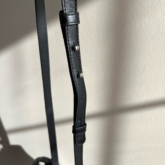 Ester Manas Black Leather Heart Holding Hands Crossbody Purse - Picture 11 of 11